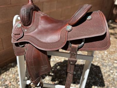 16 inch cutting/reining saddle