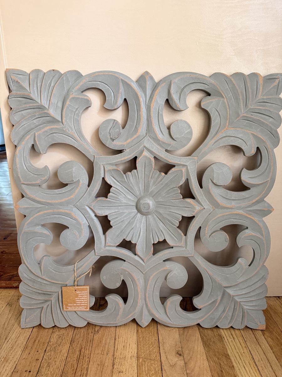 Wood wall hanging