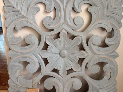 Wood wall hanging