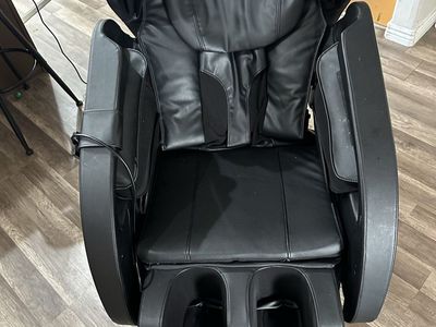 REAL RELAX MM350 MASSAGE CHAIR