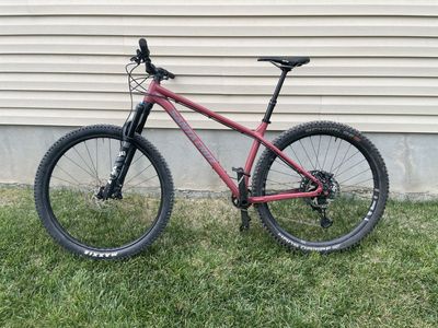Santa Cruz Chameleon R Hardtail Mountain Bike