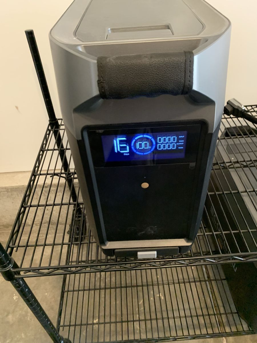EcoFlow DELTA Pro Portable Power Station Extra Battery - Like New, Only 15 Cycles