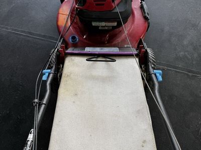 Toro Recycler 22" SmartStow Self-Propelled Gas Lawn Mower with Catcher Bag