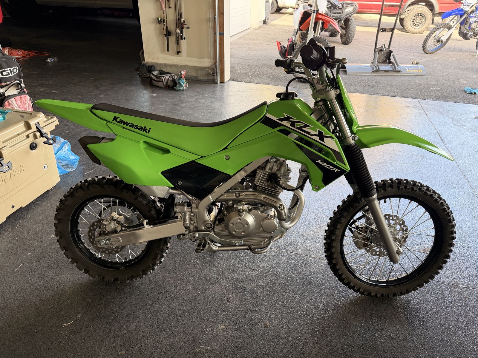Like new 2025 klx 140r