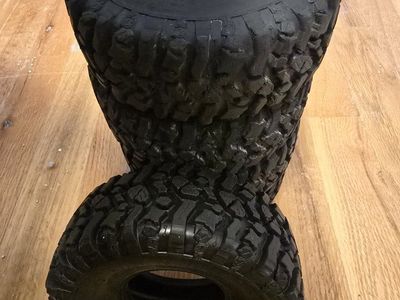 Pitbull Rockbeast 2.2 tires w foam