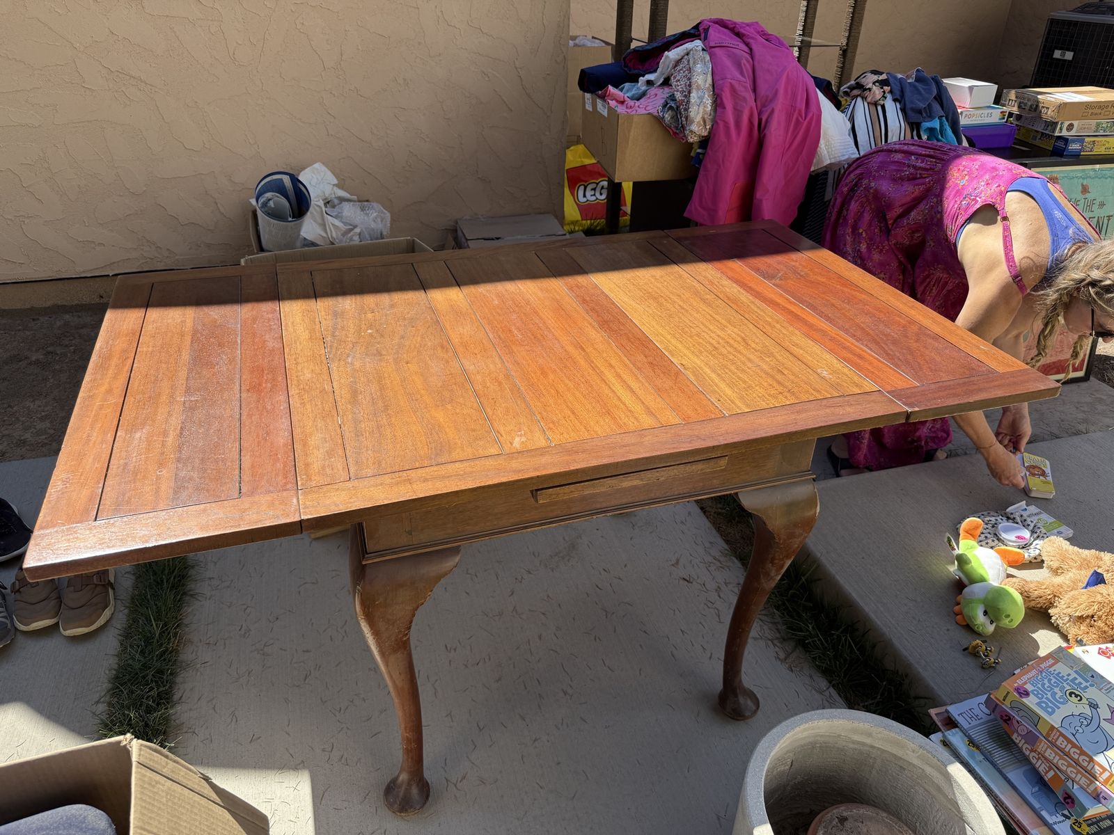 Vintage Wooden Expandable Dining Table with Queen Anne Style Cabriole Legs