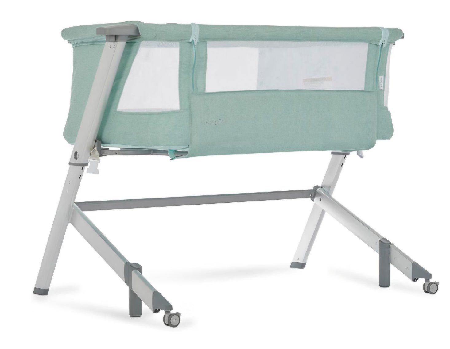 Dream On Me Skylar Bassinet and Bedside Sleeper, Adjustable Heights, Breathable Mesh Sides, Plush Mattress Pad, Wheels with Safe