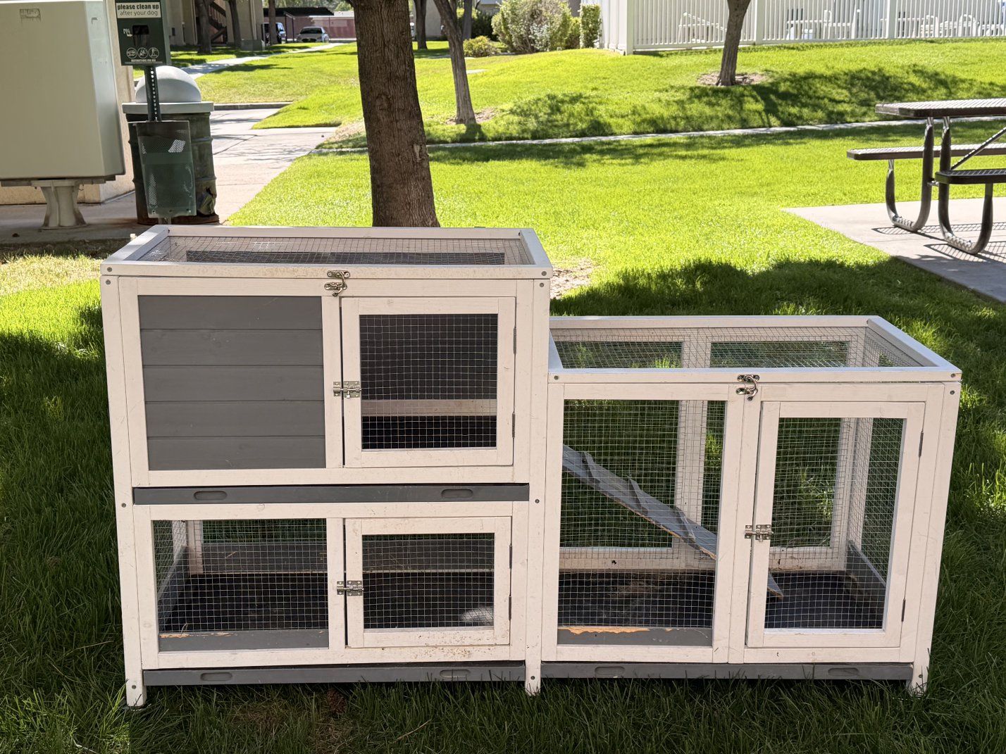 Large Rabbit Hutch