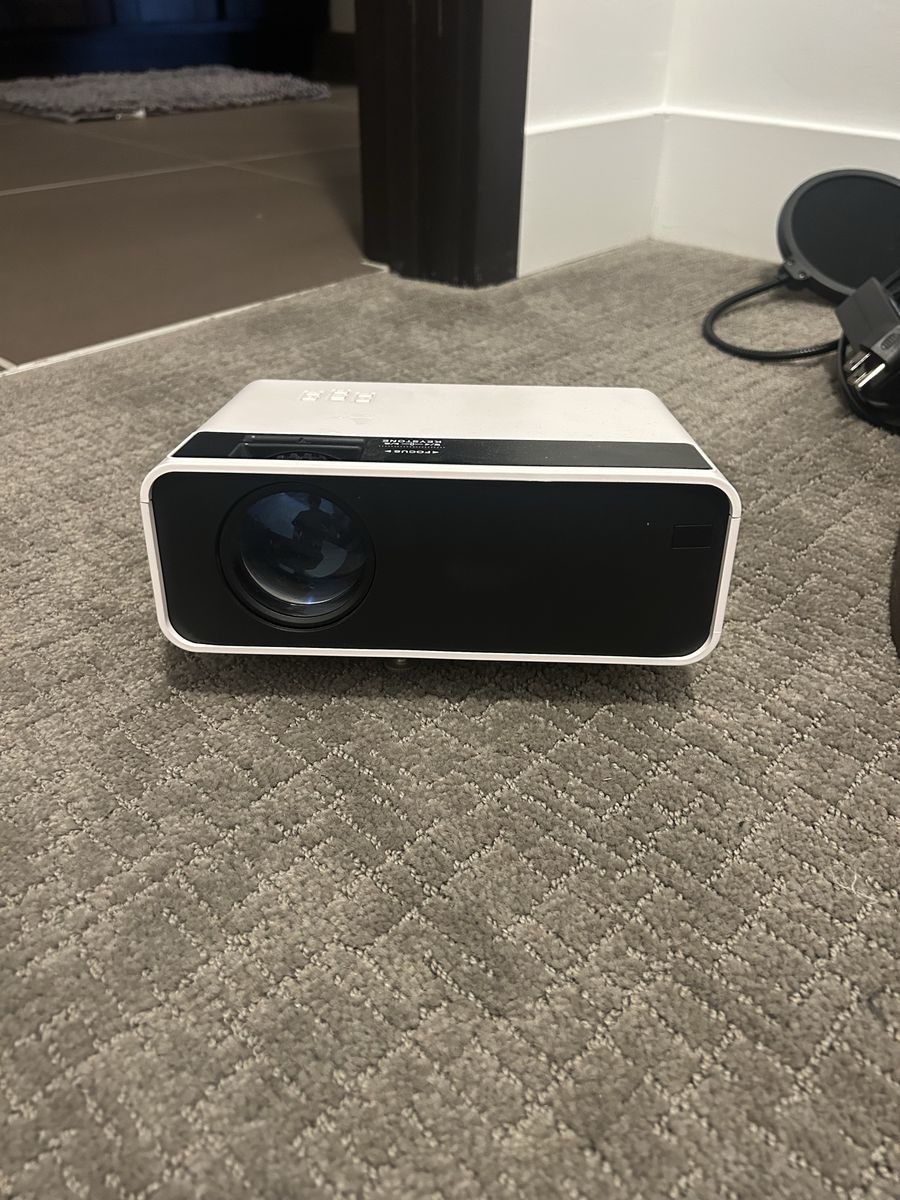 Portable HD Projector