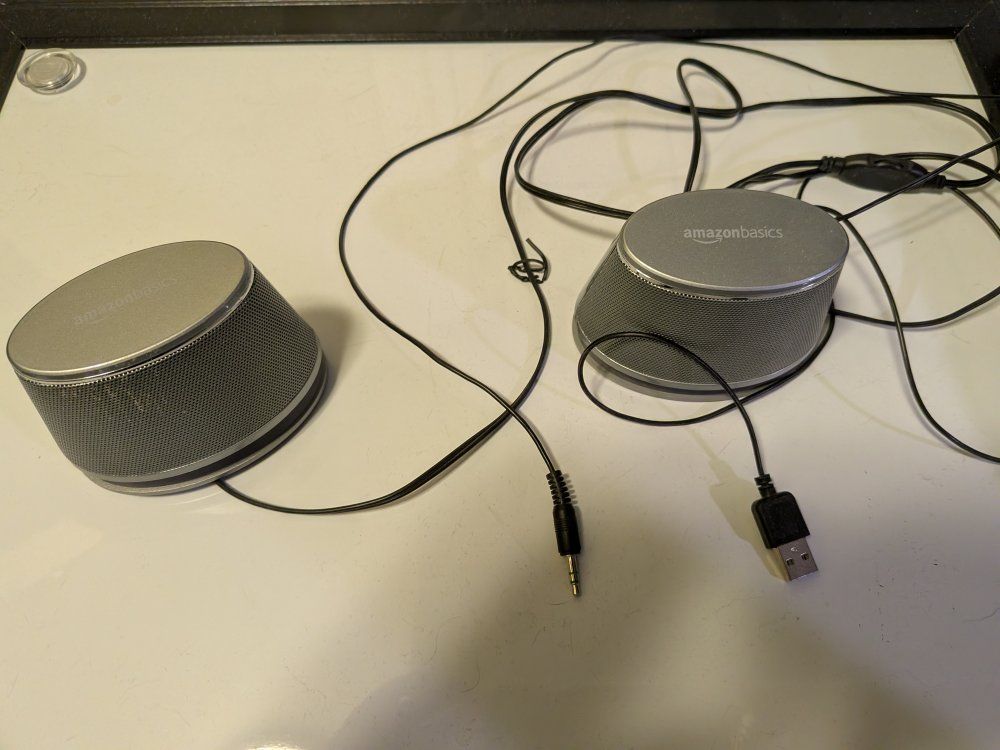 USB Powered Computer Speakers - Compact Stereo Sound (Silver)