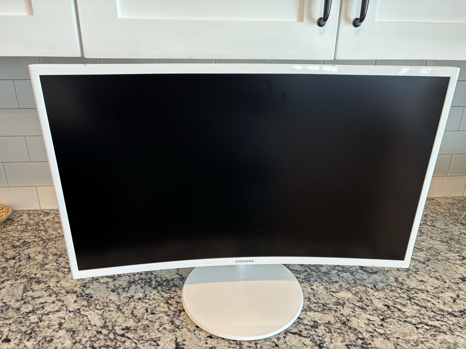 Samsung curved computer monitor
