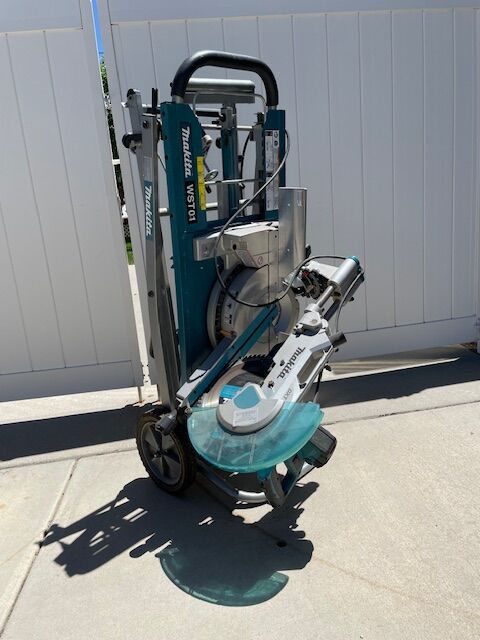 Compound Slide Miter Saw w/ collapsible stand