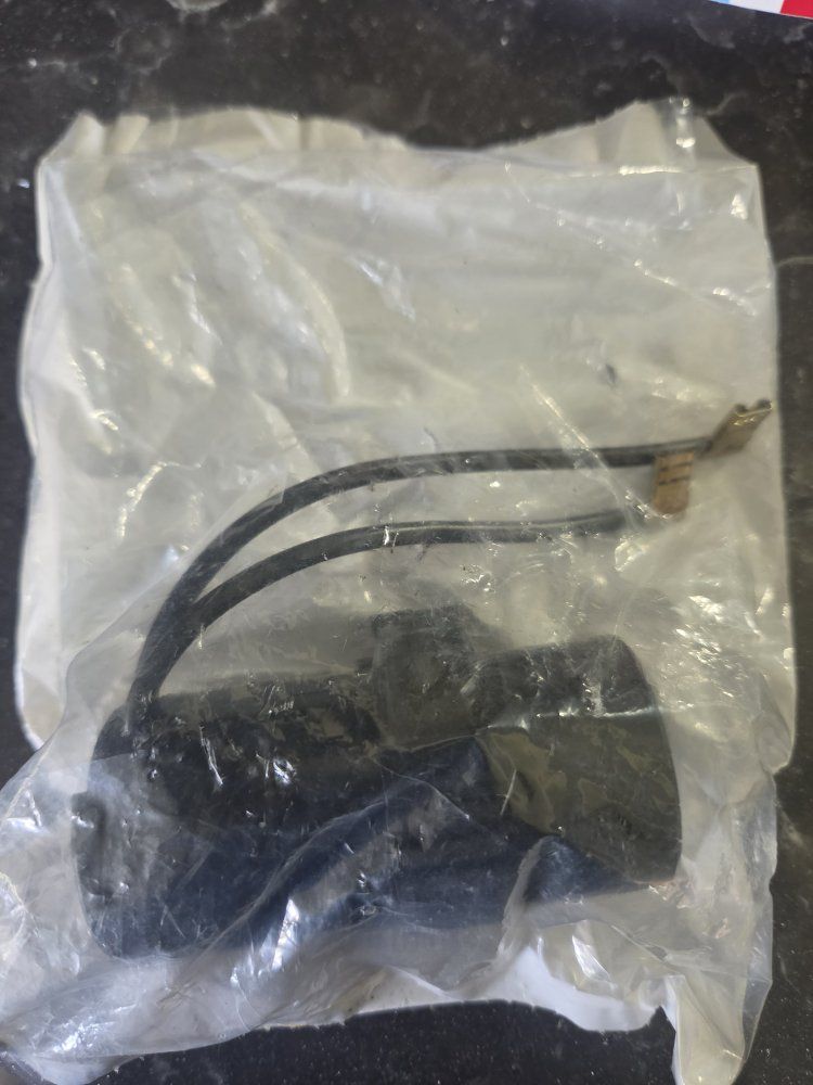 KEMET 117U5023 Start Capacitor 240µF ±10% AC 125V 3Min - New in Package