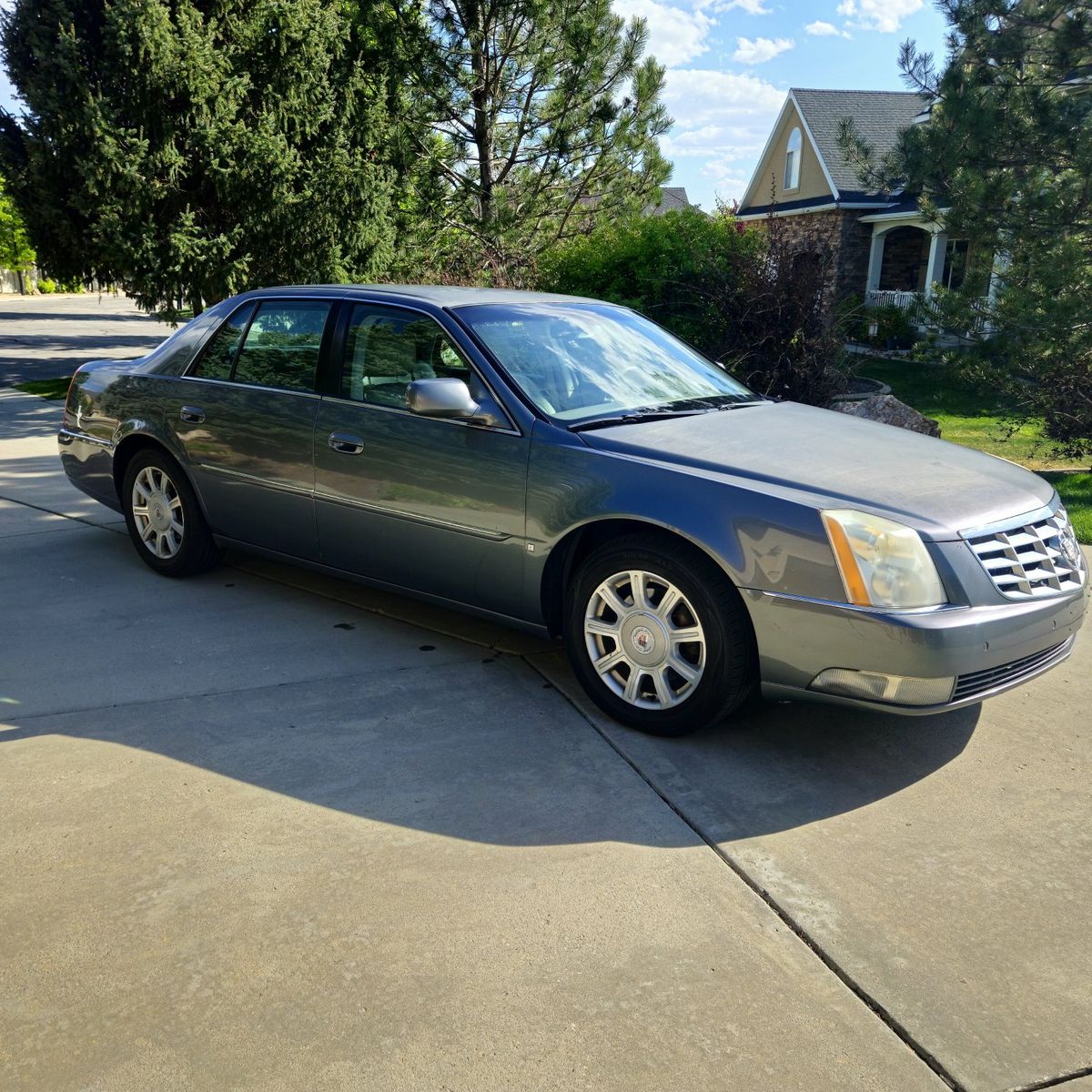 2008 CADILLAC DTS Luxury III