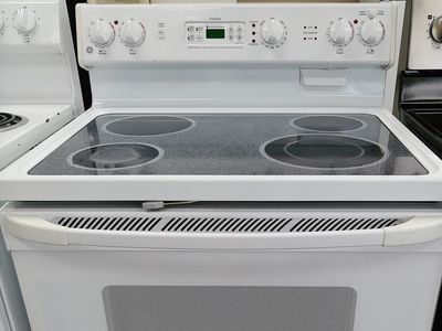 White Smooth Top Stove~90 Day Guarantee