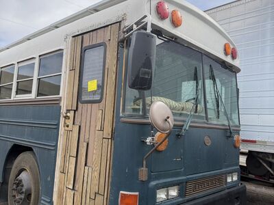 2007 bluebird tiny home bus
