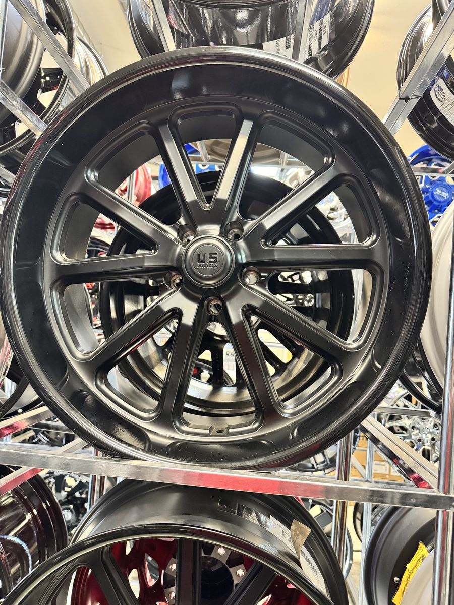 US Mags-Rambler 20x9 lug pattern 5x127