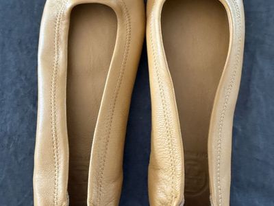 Tory Burch Tan Leather Reva Ballet Flats - Women's Size 8.5