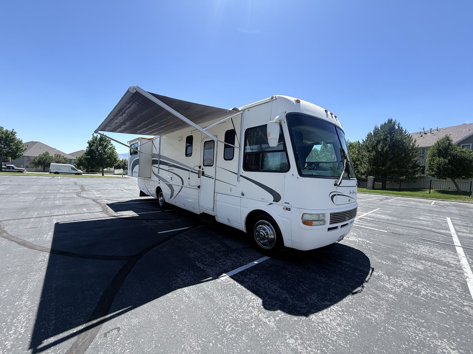 2005 national Seabreeze XL 2 slide out