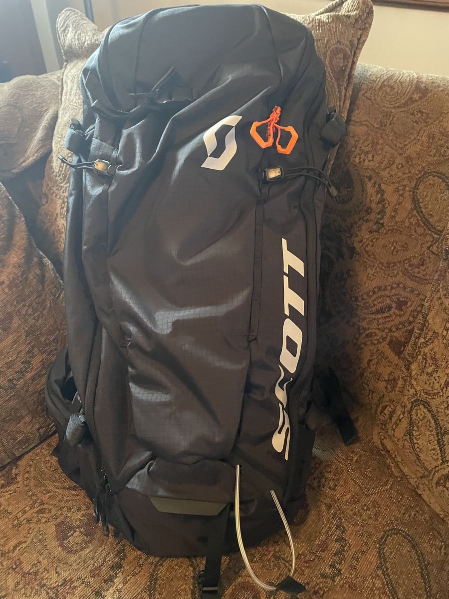 Avalanche backpack