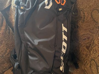 Avalanche backpack