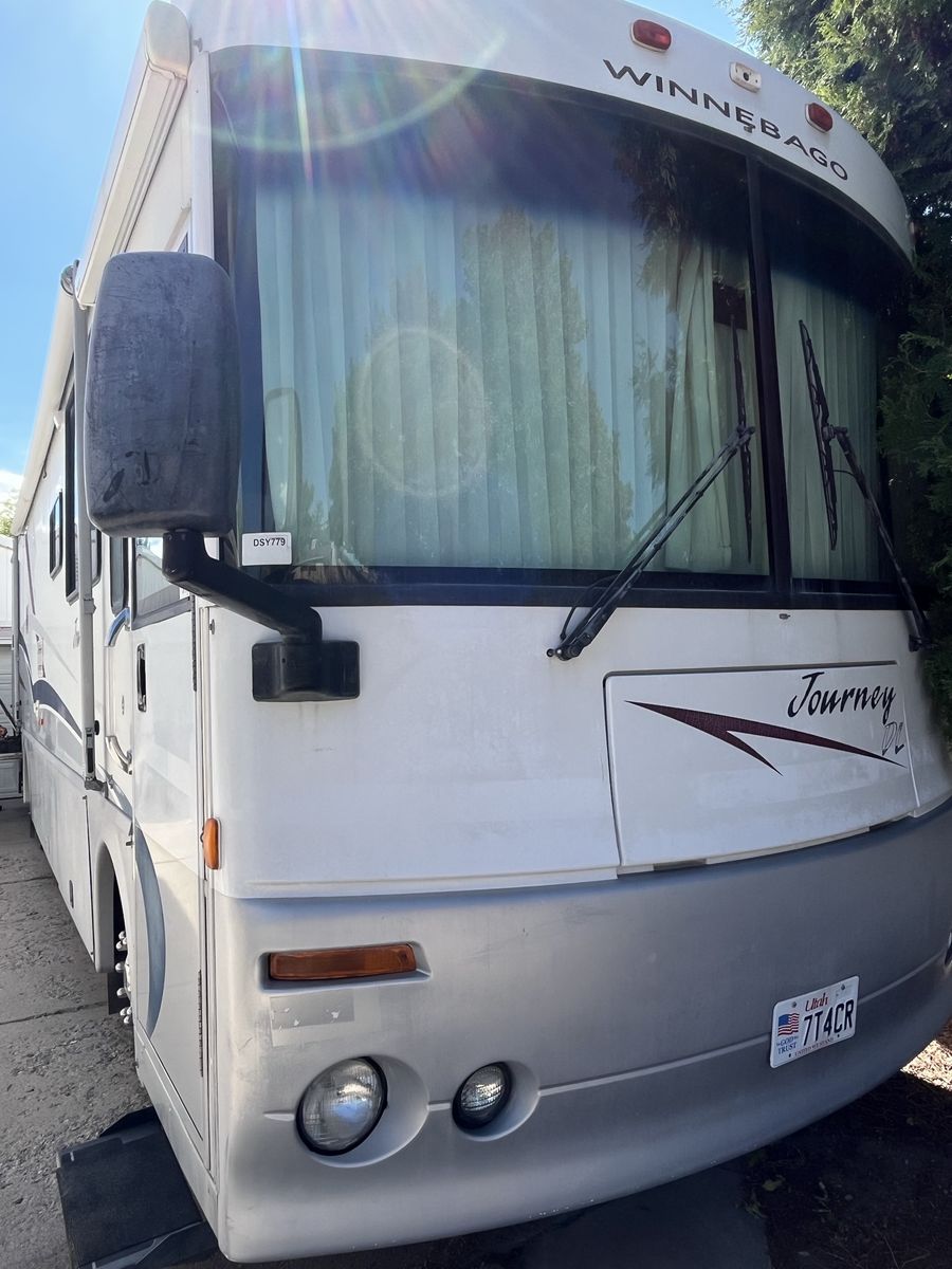 2001 Freightliner XC Chassis 