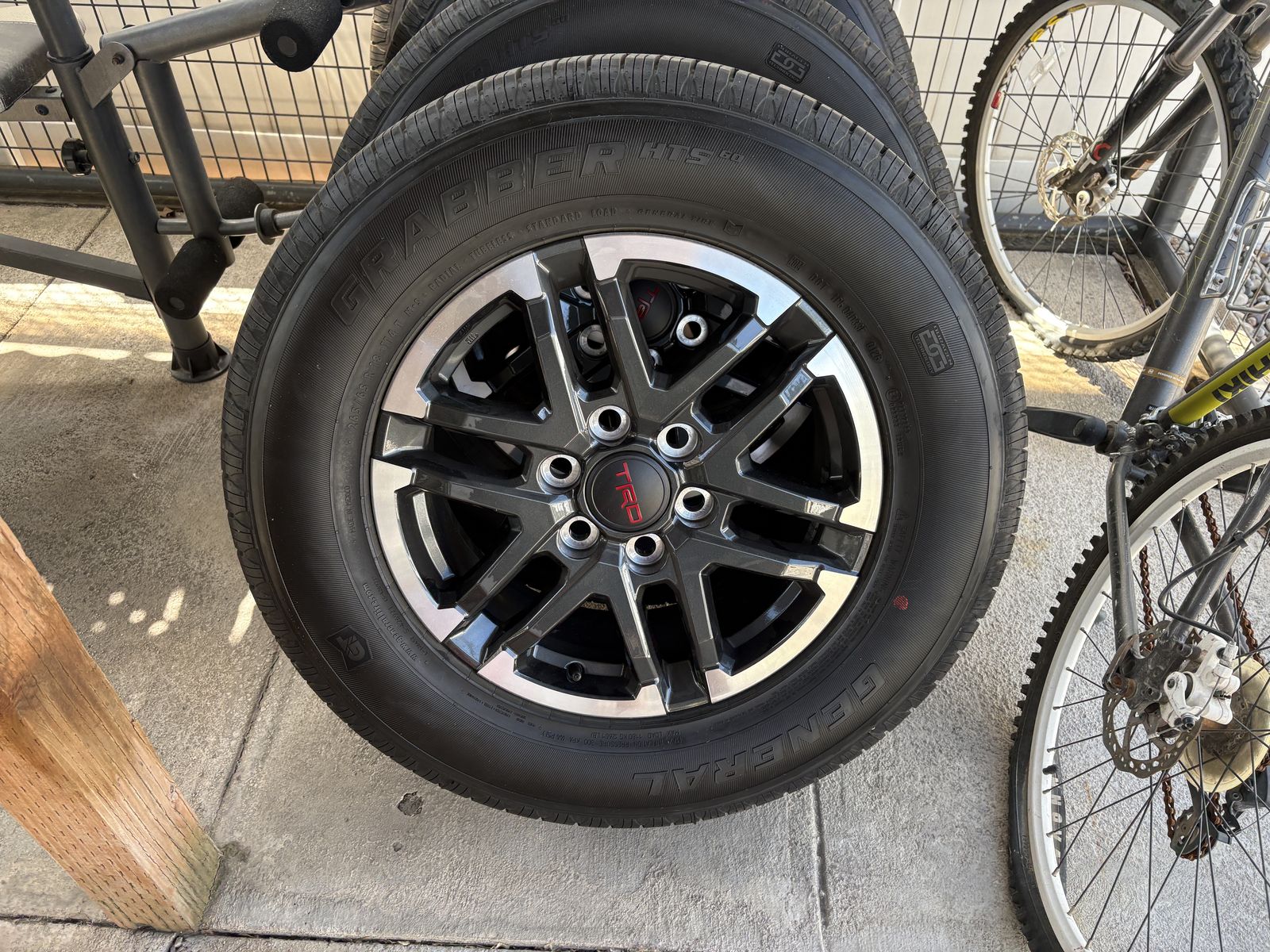Tires & wheels 