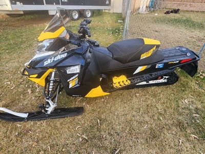Ski-doo Blizzard 1200cc 4 stroke snowmobile