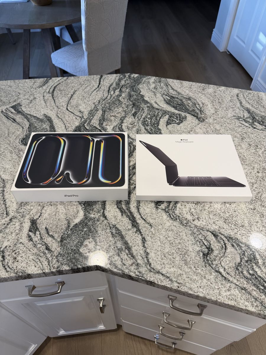 iPad Pro 13” M5, Cellular 1TB Keyboard, AppleCare+