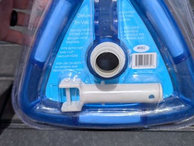 Deluxe Tri-Vac Weighted Triangle Swimming Pool Vacuum Head - Swivel Hose No Twist Design