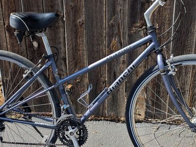 Small Ladies 21 speed Bianchi Advantage Townie road bike