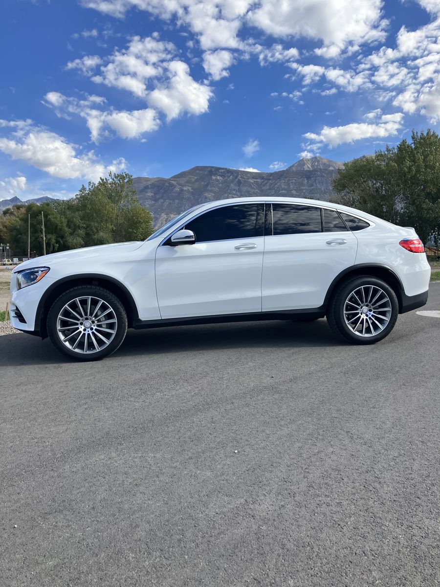 2017 Mercedes-Benz GLC-Class GLC 300 4MATIC