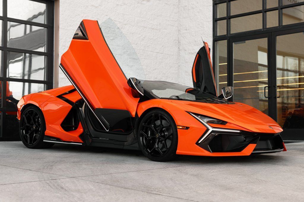2026 Lamborghini Revuelto Base
