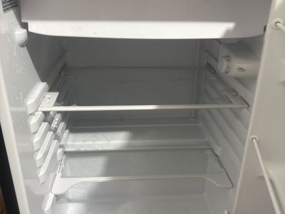 frigidaire 4.5 Cu ft Refrigerator Mini Fridge