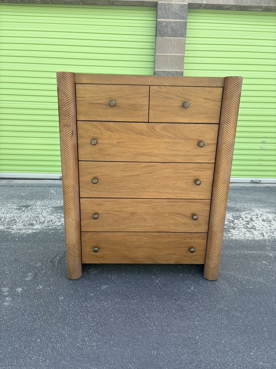 New Yemi 6 Drawer Chest Dresser
