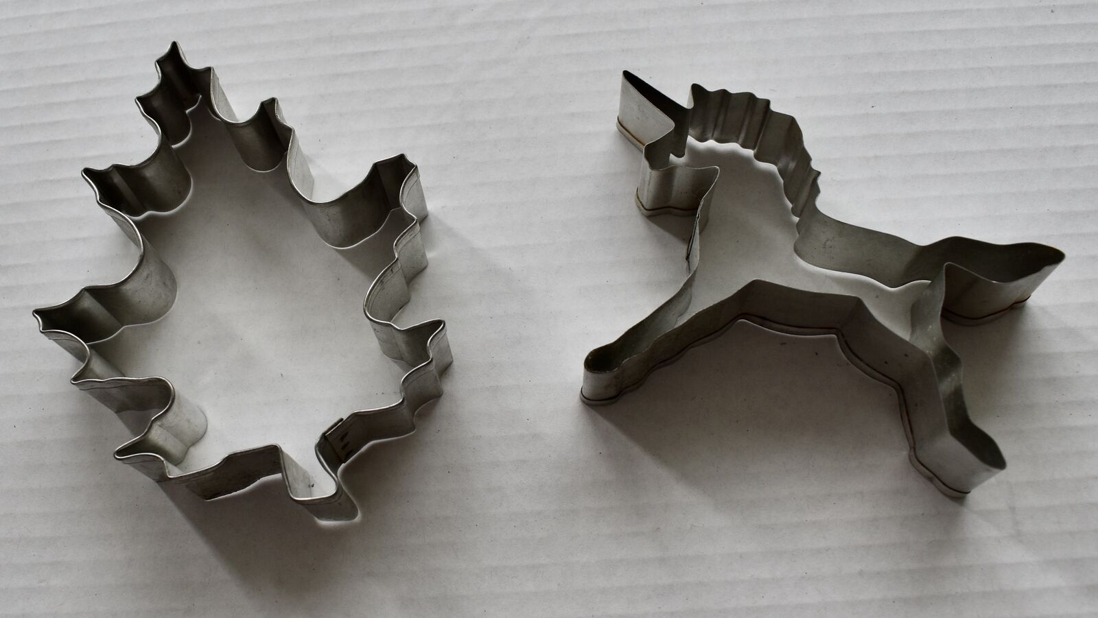 Two Separate Metal Cookie Cutters- Unicorn And A Leaf Design In New Condition