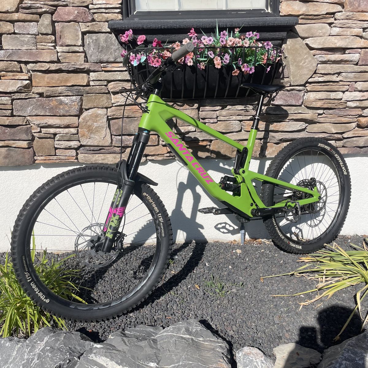 Santa Cruz 2022 Nomad C XT Carbon Mountain Bike $7500 MSRP