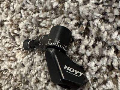Hoyt Archery Bow Sight Mount - Adjustable Black Aluminum, Excellent Condition