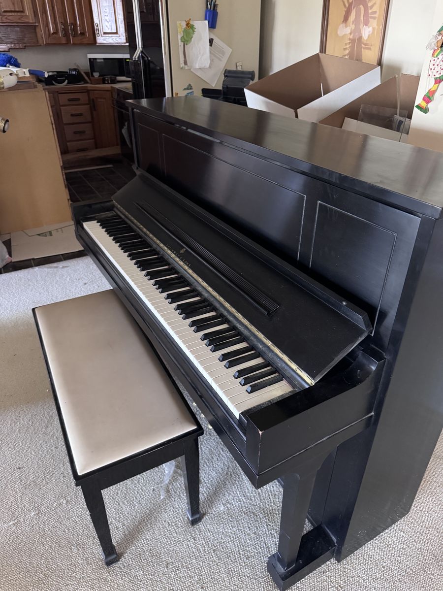 Steinway Upright TTO499  510280  signed by Grant Johannesen