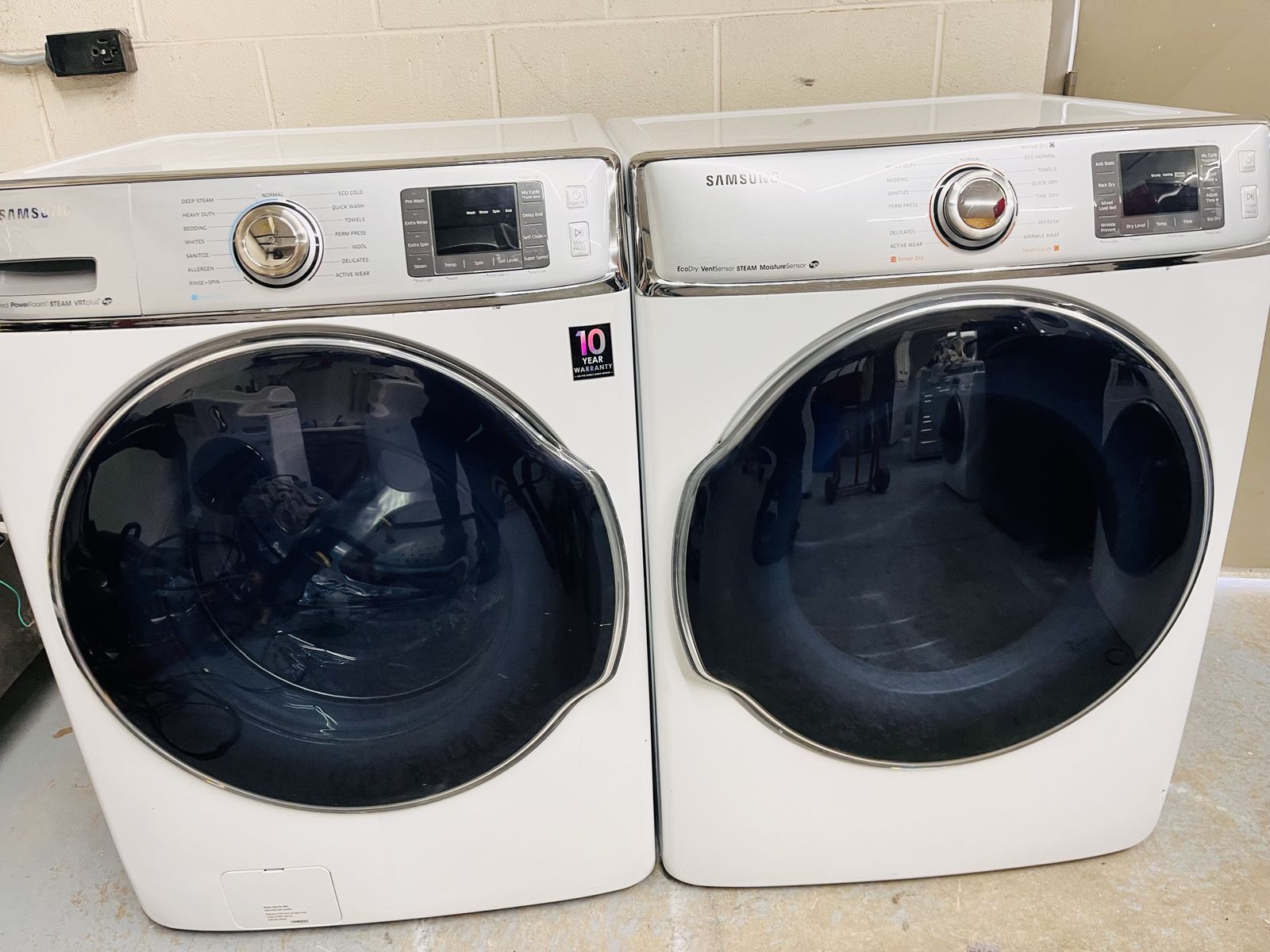 Samsung MEGA capacity washer and dryer set