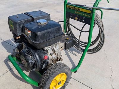 John Deere Commercial Pressure Washer 3800 4 GPM with Honda GX 390 motor