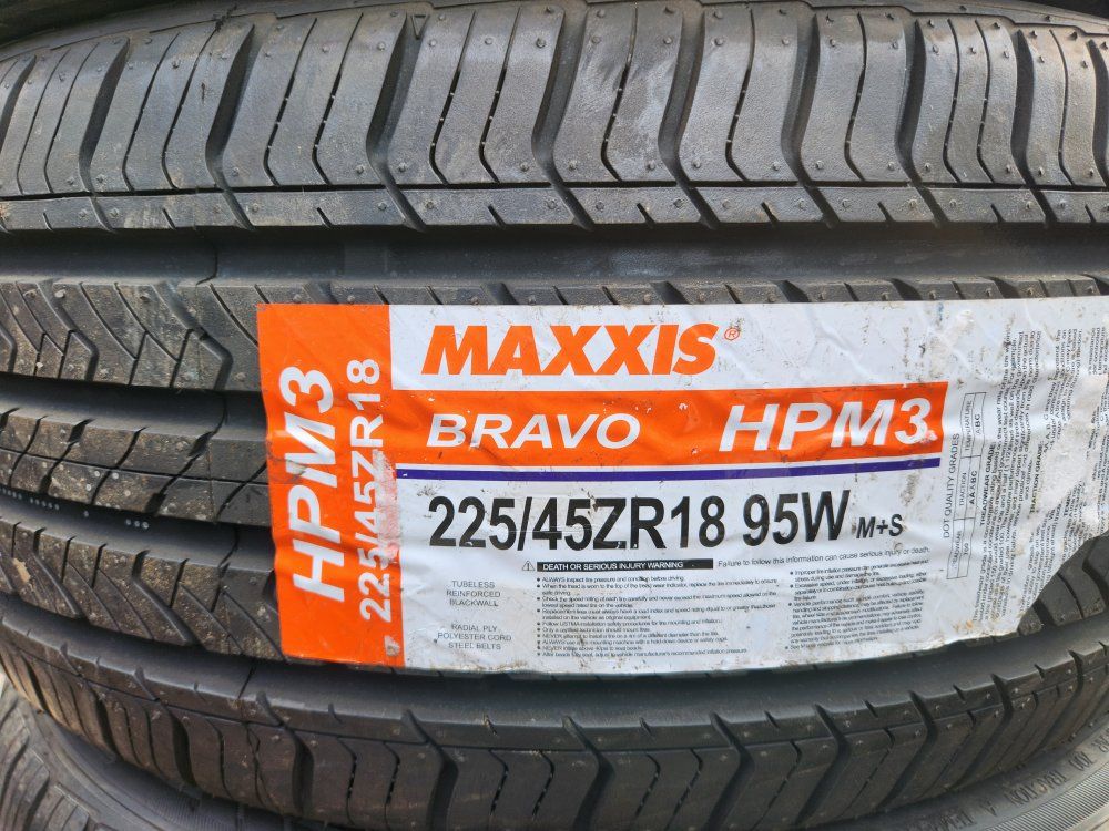 225/45r18 maxxis bravo