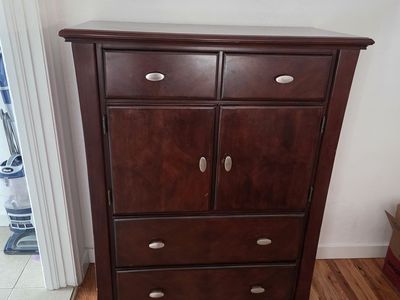 Dresser $80