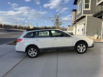 2014 Subaru Outback 2.5i