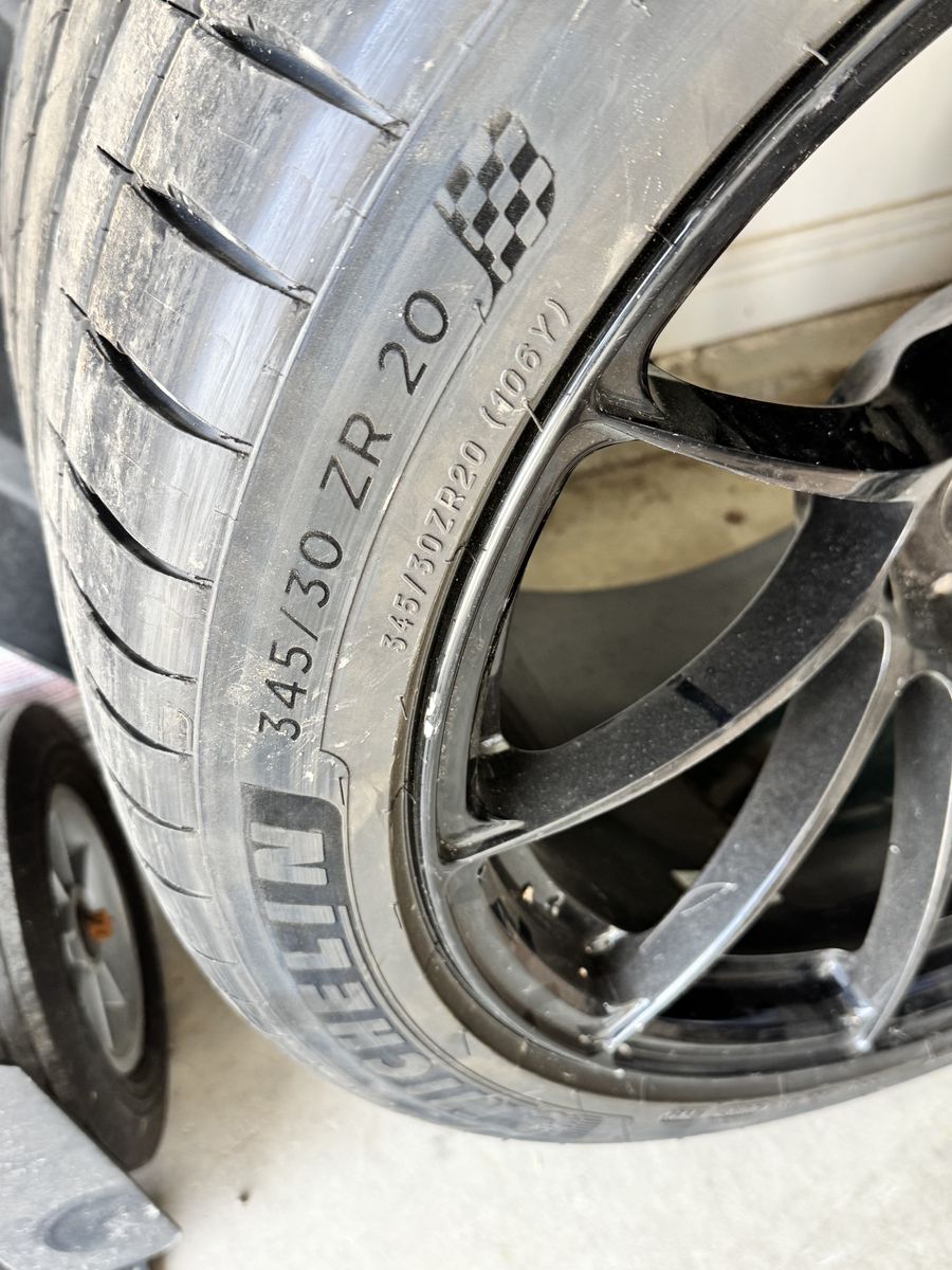 Rear Wheels And Tires Off C6 corvette