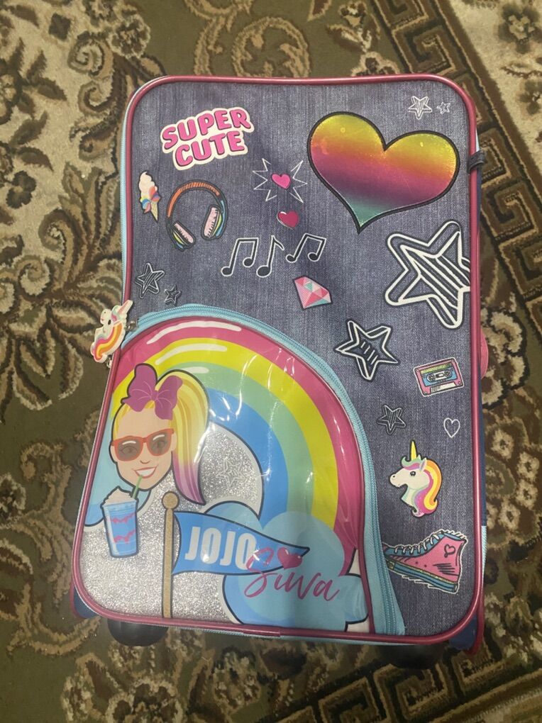 Girls Rolling Suit Case