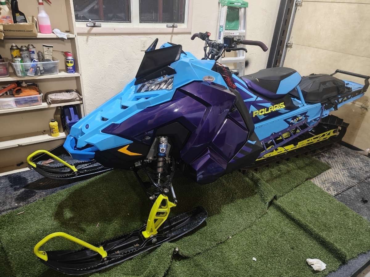 2020 Polaris 800 Khaos 155 track