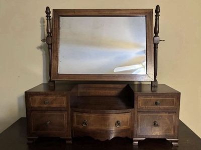 Antique Shaving Mirror 5 Drawer Bow Center 24x24