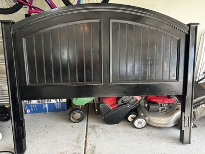 King Size Black Wooden Headboard - Traditional Style