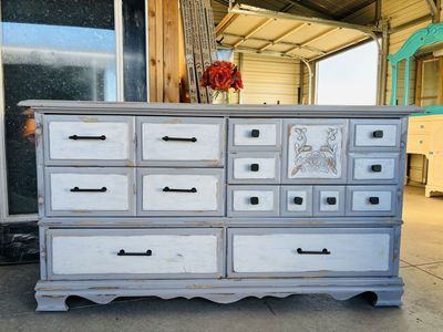 Shabby Chic Distressed Grey & White 10-Drawer Dresser with Carved Details